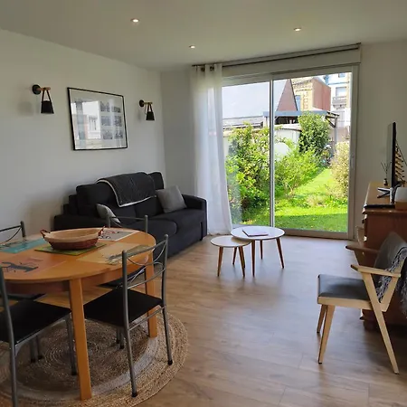 Jolie Maison En Bord De A Pourville